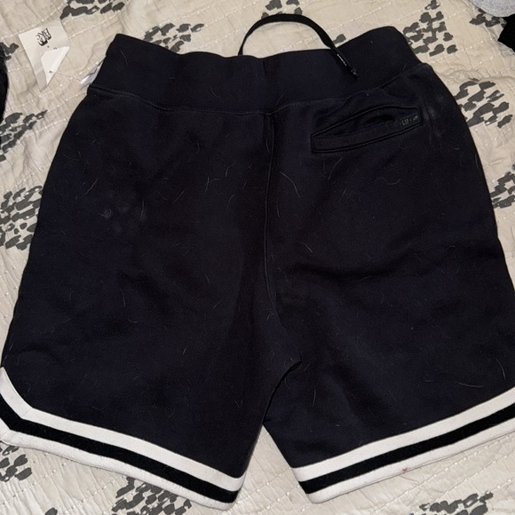 Gap Jogger Shorts - Picture 2 of 3